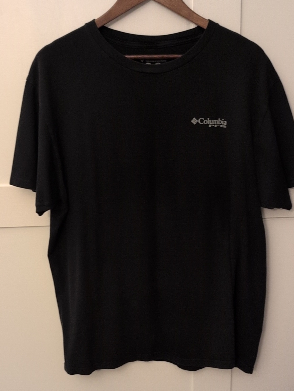Columbia PFG Men’s Black Short-Sleeve Logo T-Shirt